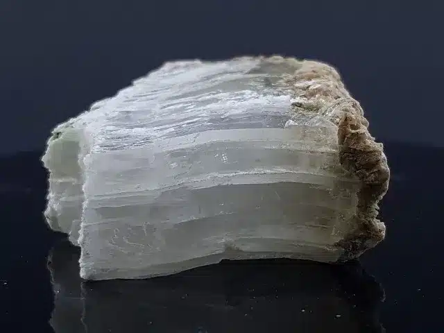 انواع گچ ساختمانی و کاربرد هرکدام در ساختوساز 6 ژیپس - گچ ساختمانی - سیمان گستر امیران